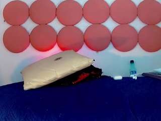 carolinna-doll live cam preview