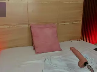 iris-violeta's Live Sex Cam Show