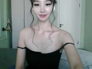 lunytang Live Webcam on CamSoda