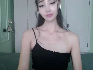 lunytang Live Webcam on CamSoda