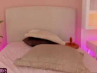 nathalyn-b Live Webcam on CamSoda