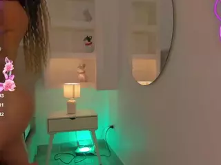 nathalyn-b's Live Sex Cam Show