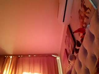 roxolanaasexy's CamSoda show and profile