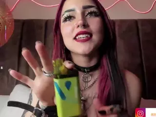 valentina-asmodea's Live Sex Cam Show