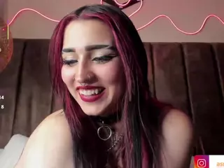 valentina-asmodea's Live Sex Cam Show
