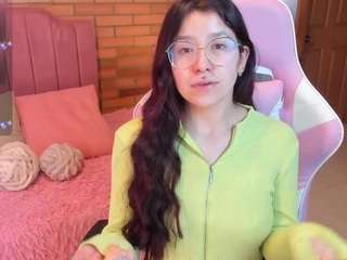 amyjonnes live webcam show