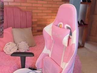 amyjonnes live webcam show