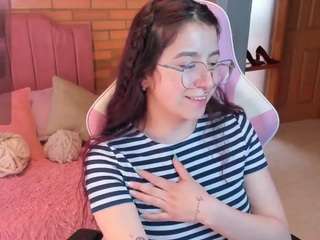 amyjonnes live webcam show
