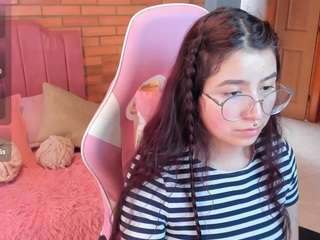 AMYJONNES live webcam show