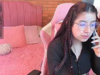 AMYJONNES live webcam show