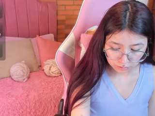 AMYJONNES live webcam show