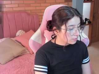 AMYJONNES live cam preview
