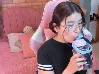 AMYJONNES