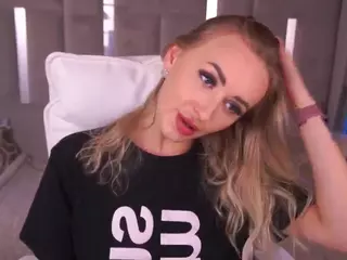 CandyGraces's Live Sex Cam Show