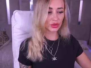 CandyGraces's Live Sex Cam Show