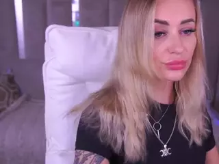 CandyGraces's Live Sex Cam Show