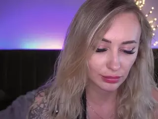 CandyGraces's Live Sex Cam Show