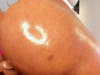 ebonyyhot from CamSoda