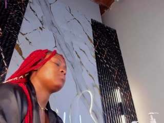 Ebonyyhot's cam show statistics and live stream