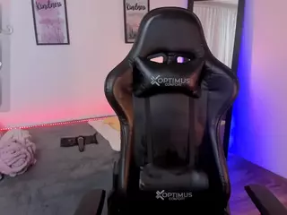 Kiitylove's Live Sex Cam Show