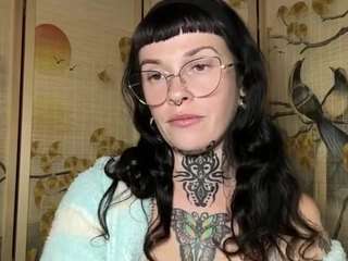 marcelinegoddess live cam preview