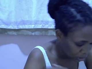 le modèle sweetlavin est en webcam porno dans un show sur le site camsoda, il possède les tags suivants: amateur,no smoking,fingers,lingerie,masturbate,milf,natural,no drinking,orgasm,anal,pussy,robe,spank,strip,tease,wet,feet,facial piercings,dirty-talk,dildo