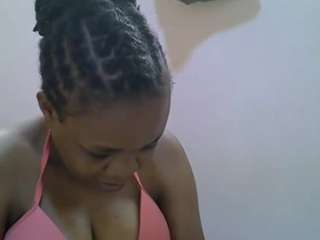 sweetlavin's CamSoda show and profile