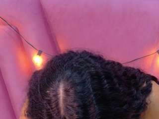 beautifulskinny18's CamSoda show and profile