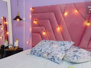 beautifulskinny18 live cam profile