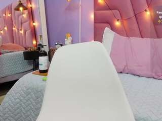 beautifulskinny18 live cam profile