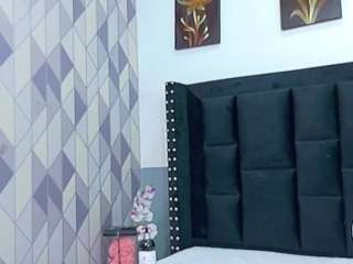 beautifulskinny18's CamSoda show and profile