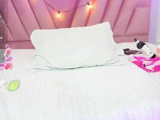 beautifulskinny18 live webcam show