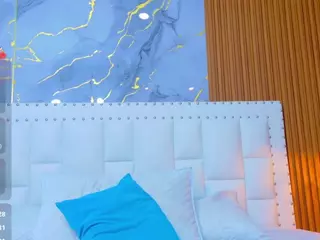 Beautifulskinny18's Live Sex Cam Show