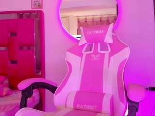 candyygiirll's CamSoda show and profile