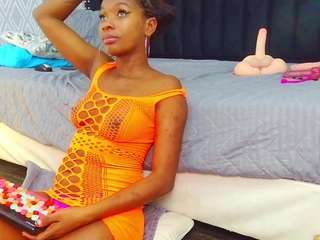 petitelittleebony