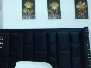 petitelittleebony webcam