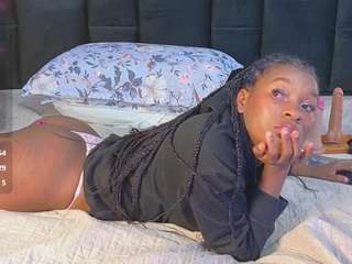 petitelittleebony