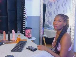 petitelittleebony live webcam show