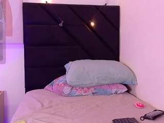 petitelittleebony live webcam show