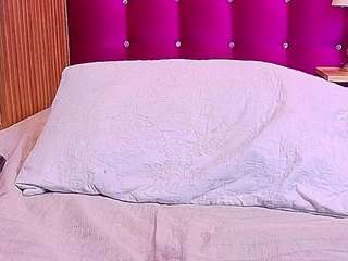 petitelittleebony live cam preview