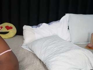 petitelittleebony