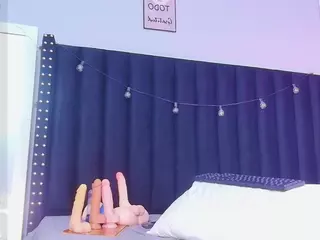 petitelittleebony's Live Sex Cam Show