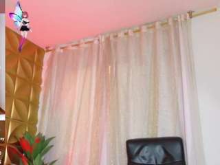 sarasmit Live Webcam on CamSoda