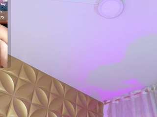 sarasmit live cam profile