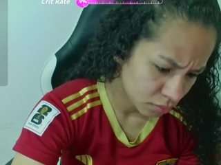 valeryevan, female webcam model,  years old, on live webcam