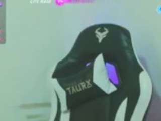 valeryevan live cam preview