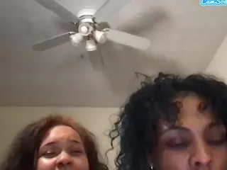 nesatakediggzz's Live Sex Cam Show