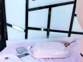 parismorelli's Live Sex Cam Show