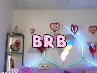 littlevixen18 webcam