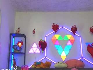 littlevixen18 live cam profile